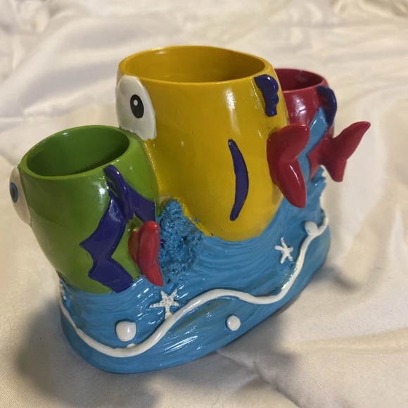 Allure Colorful Fish Bath Accessory - Picture 4 of 9